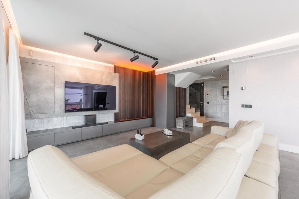 3 sypialnia Penthouse na sprzedaż w La Quinta z garażem - 1 450 000 € (Ref: 9694882)