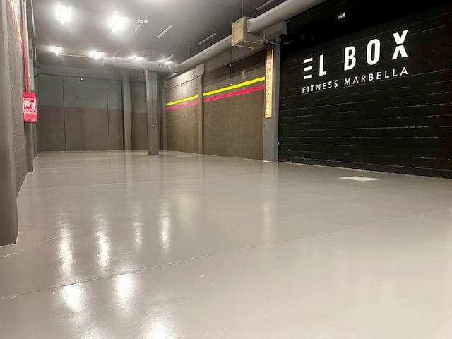 2 sypialnia Biznes do wynajęcia w Nueva Andalucia - 3 800 € (Ref: 9763576)