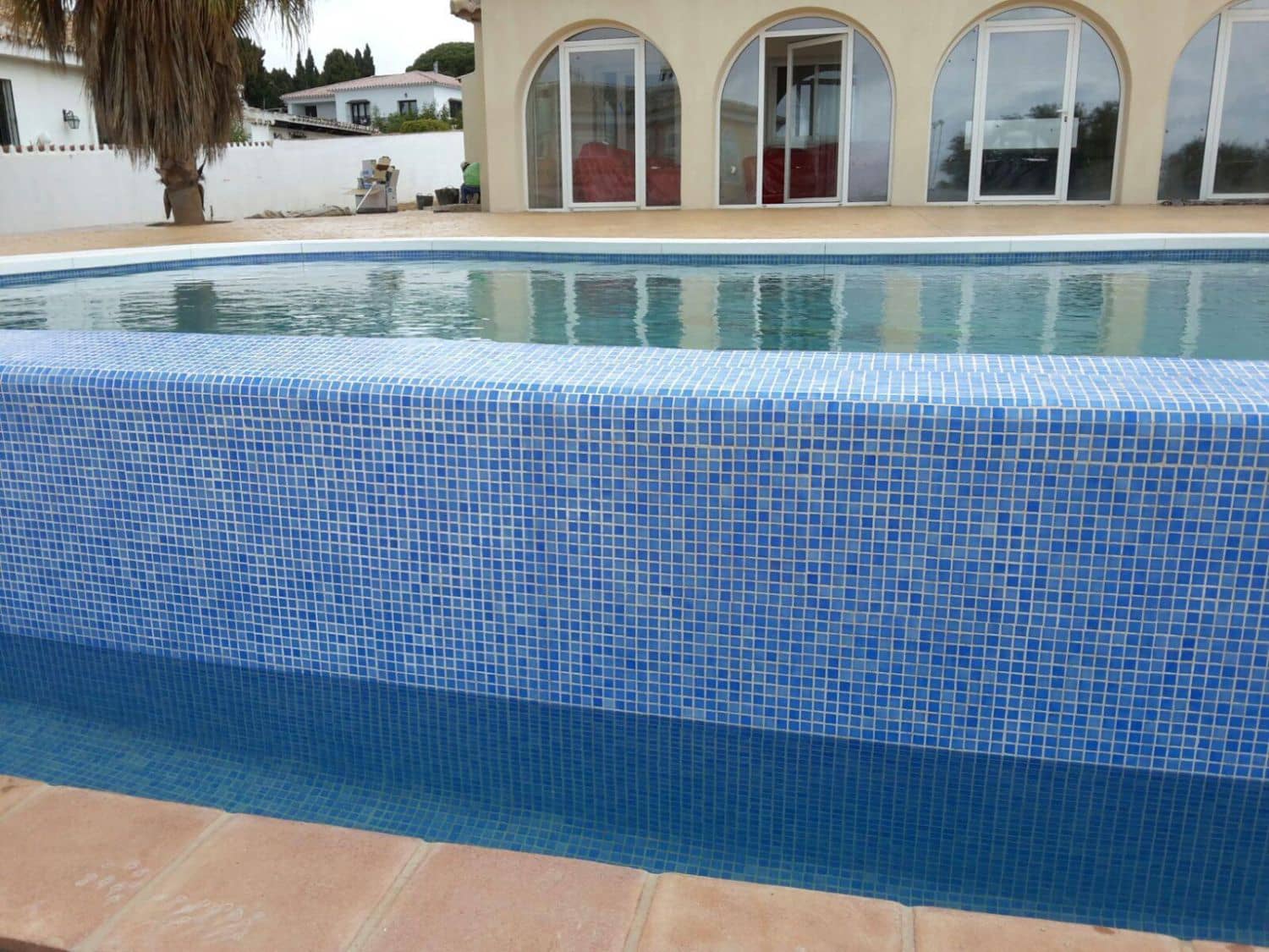 4 camera da letto Villa da affittare in El Faro con piscina - 5.000 € (Rif: 9780414)