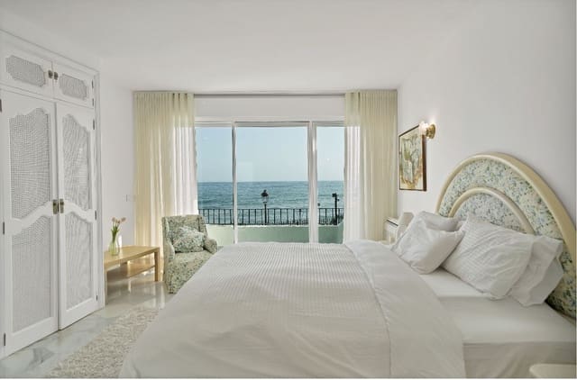 5 Zimmer Villa zu vermieten in Lomas De Marbella, Marbella mit Pool Garage - 12.500 € (Ref: 9804155)