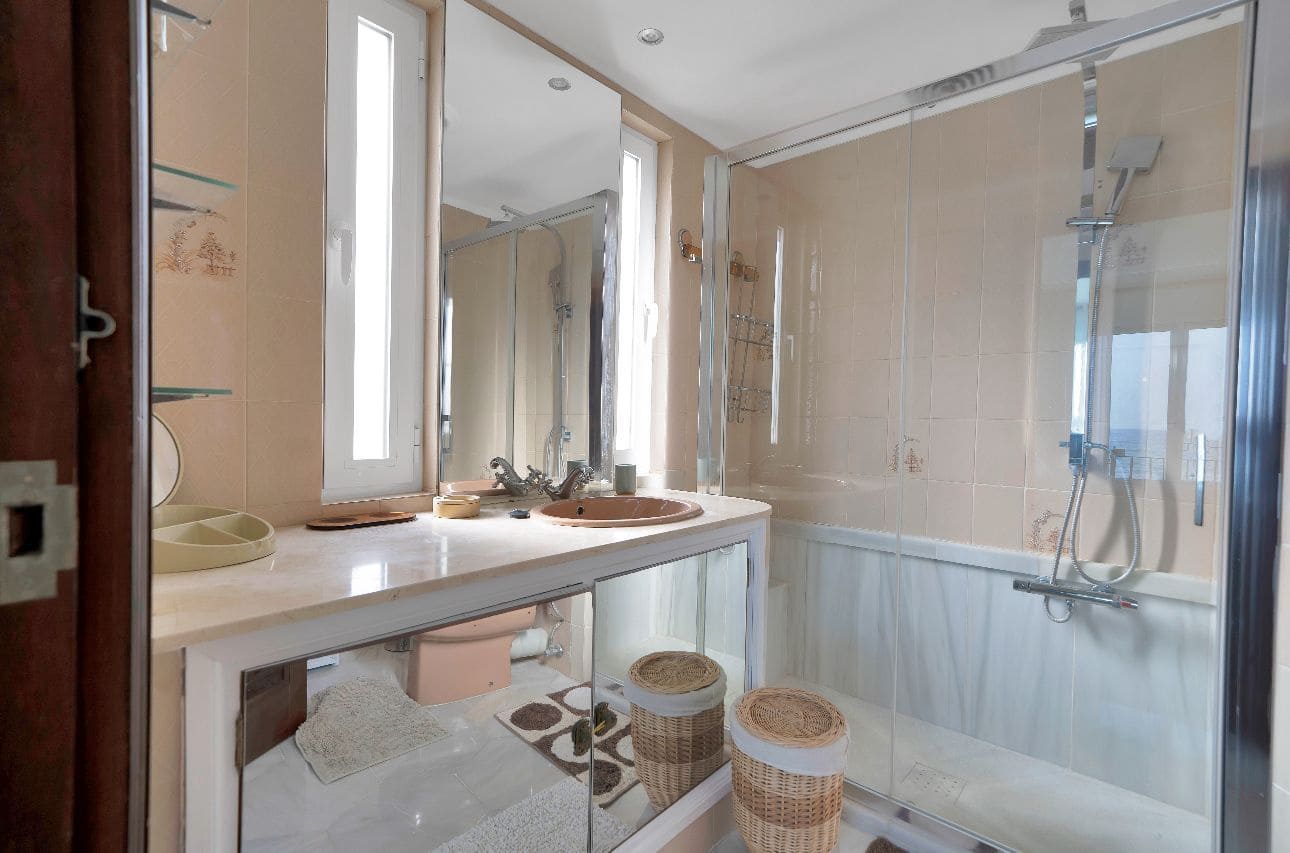 5 Zimmer Villa zu vermieten in Golden Mile mit Pool Garage - 12.500 € (Ref: 9804155)