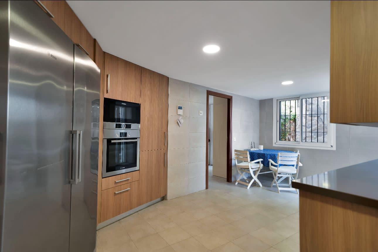 5 Zimmer Villa zu vermieten in Golden Mile mit Pool Garage - 12.500 € (Ref: 9804155)