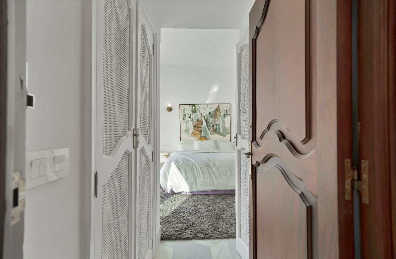 5 Zimmer Villa zu vermieten in Golden Mile mit Pool Garage - 12.500 € (Ref: 9804155)