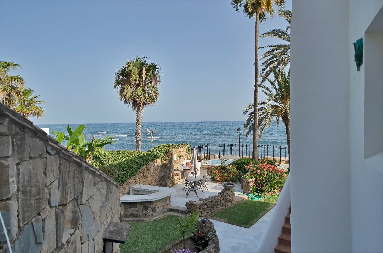 5 Zimmer Villa zu vermieten in Golden Mile mit Pool Garage - 12.500 € (Ref: 9804155)