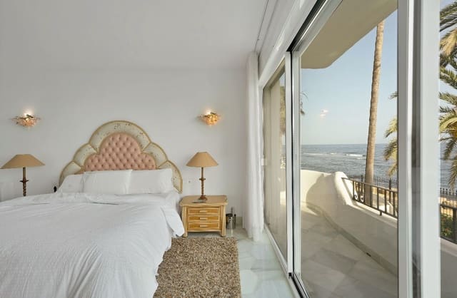 5 Zimmer Villa zu vermieten in Lomas De Marbella, Marbella mit Pool Garage - 12.500 € (Ref: 9804155)