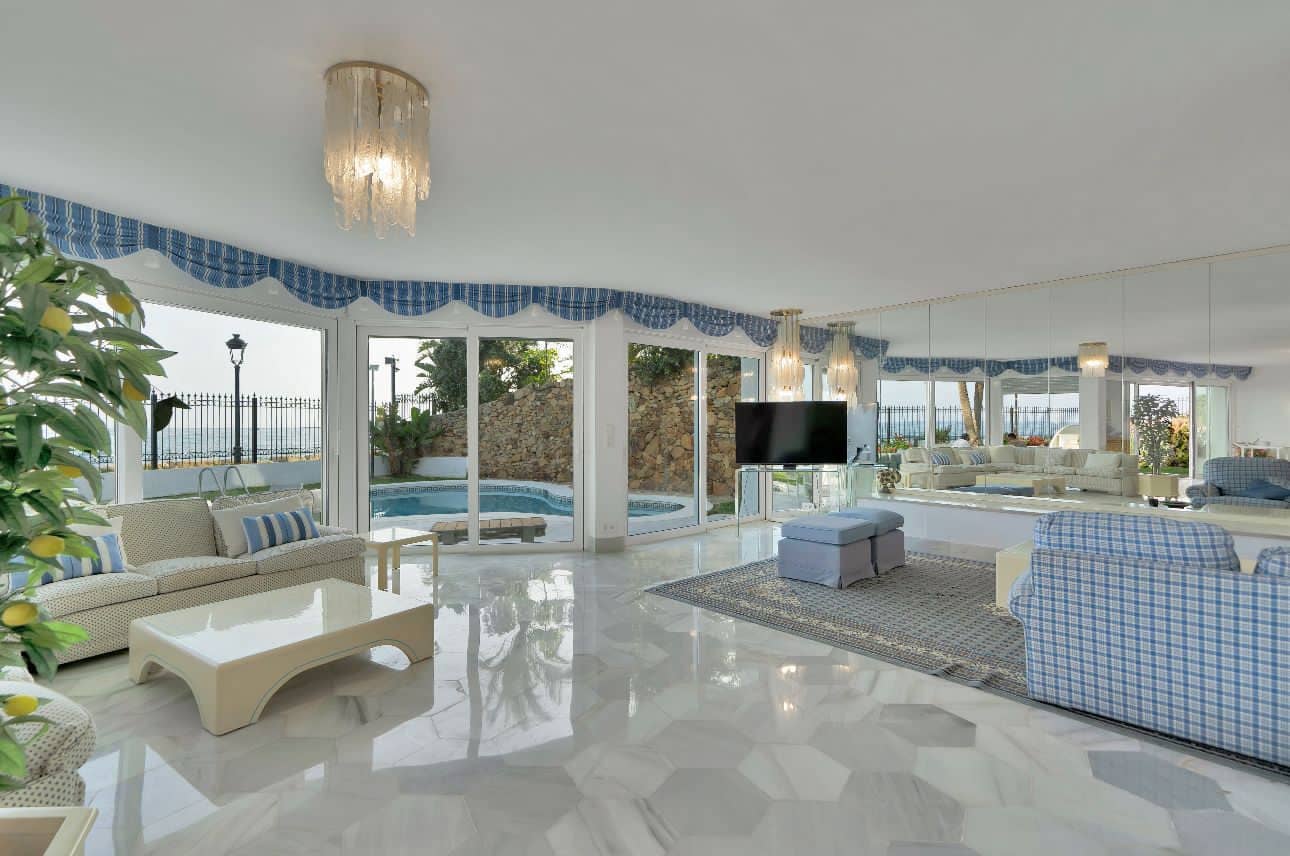 5 Zimmer Villa zu vermieten in Golden Mile mit Pool Garage - 12.500 € (Ref: 9804155)