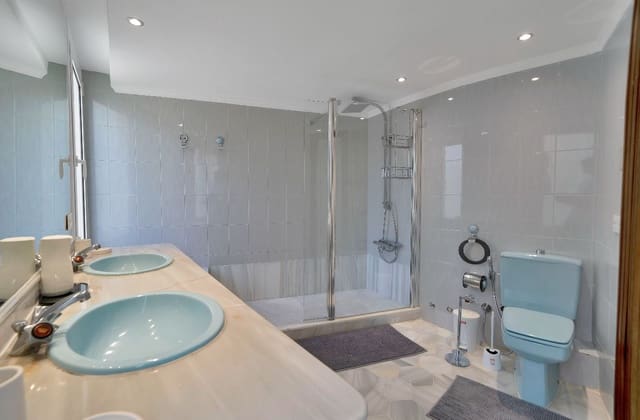 5 Zimmer Villa zu vermieten in Lomas De Marbella, Marbella mit Pool Garage - 12.500 € (Ref: 9804155)