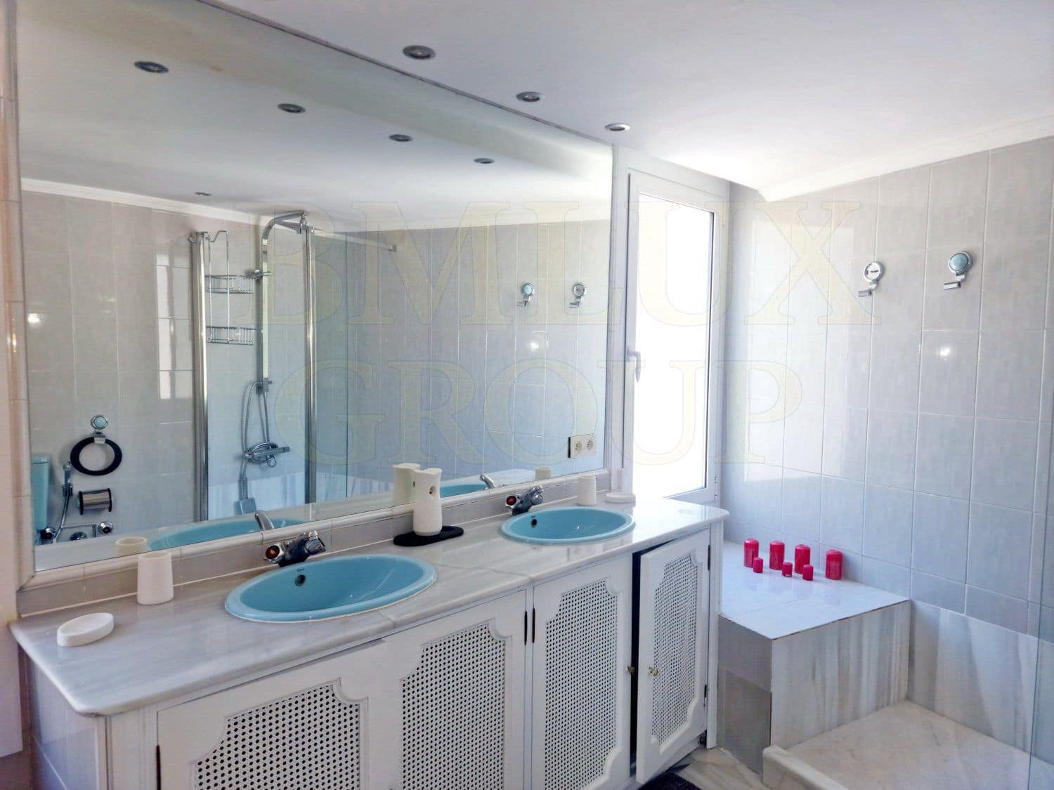 5 Zimmer Villa zu vermieten in Golden Mile mit Pool Garage - 12.500 € (Ref: 9804155)