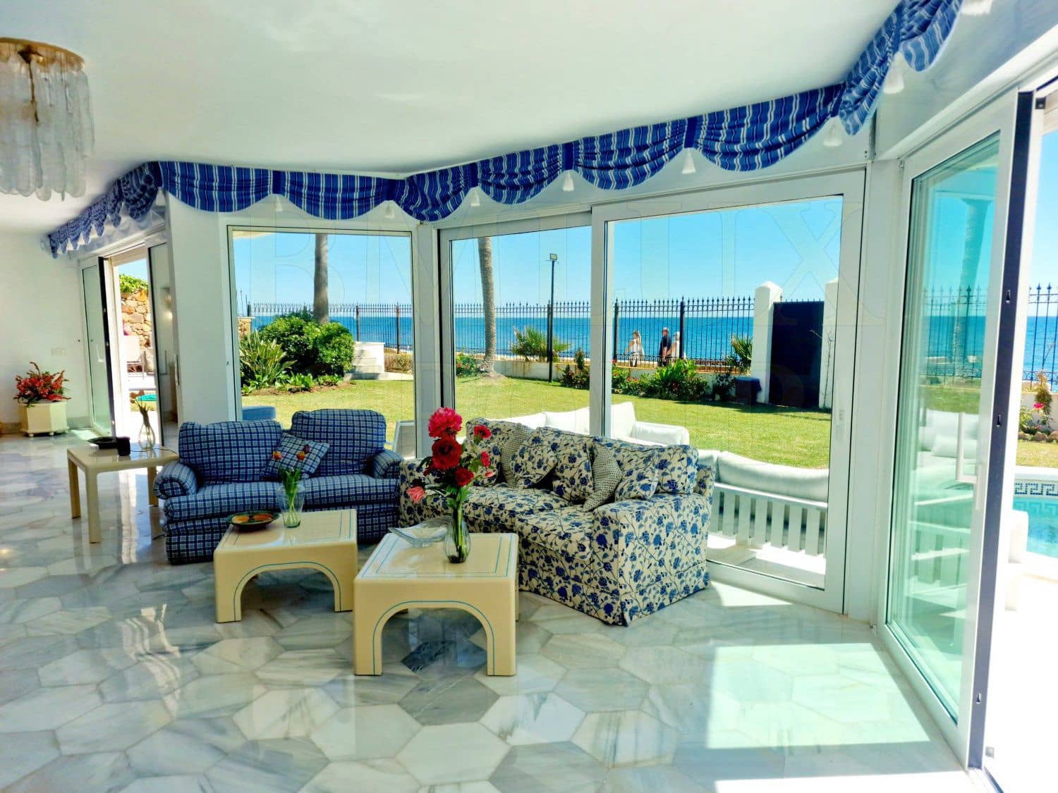 5 Zimmer Villa zu vermieten in Golden Mile mit Pool Garage - 12.500 € (Ref: 9804155)