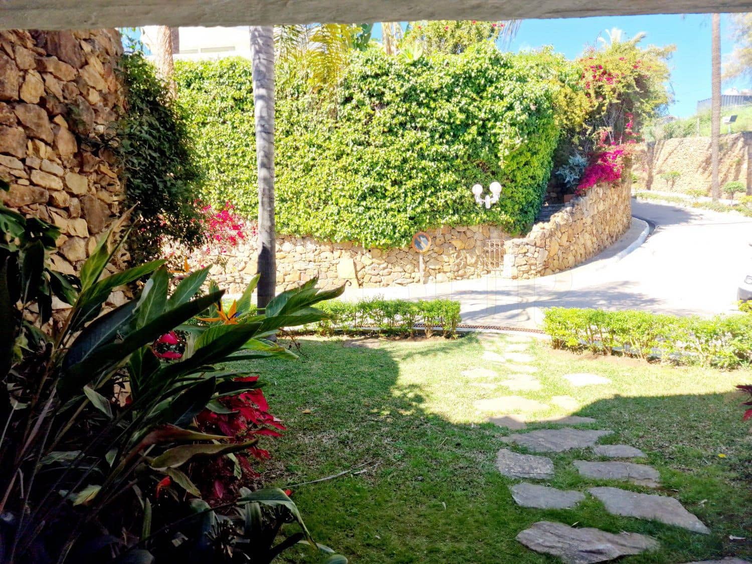 5 Zimmer Villa zu vermieten in Golden Mile mit Pool Garage - 12.500 € (Ref: 9804155)