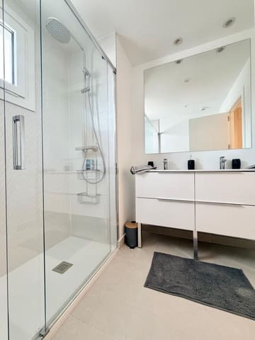 3 sypialnia Apartament do wynajęcia w Cancelada, Estepona z basenem garażem - 3 500 € (Ref: 9807875)