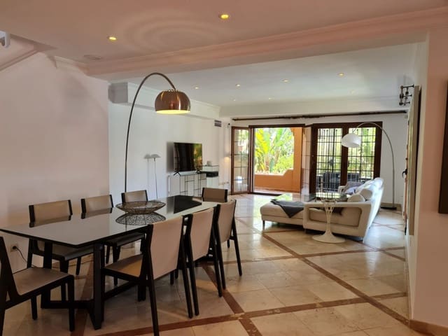 3 bedroom Villa for rent in Cancelada, Estepona with pool garage - € 6,000 (Ref: 9842780)