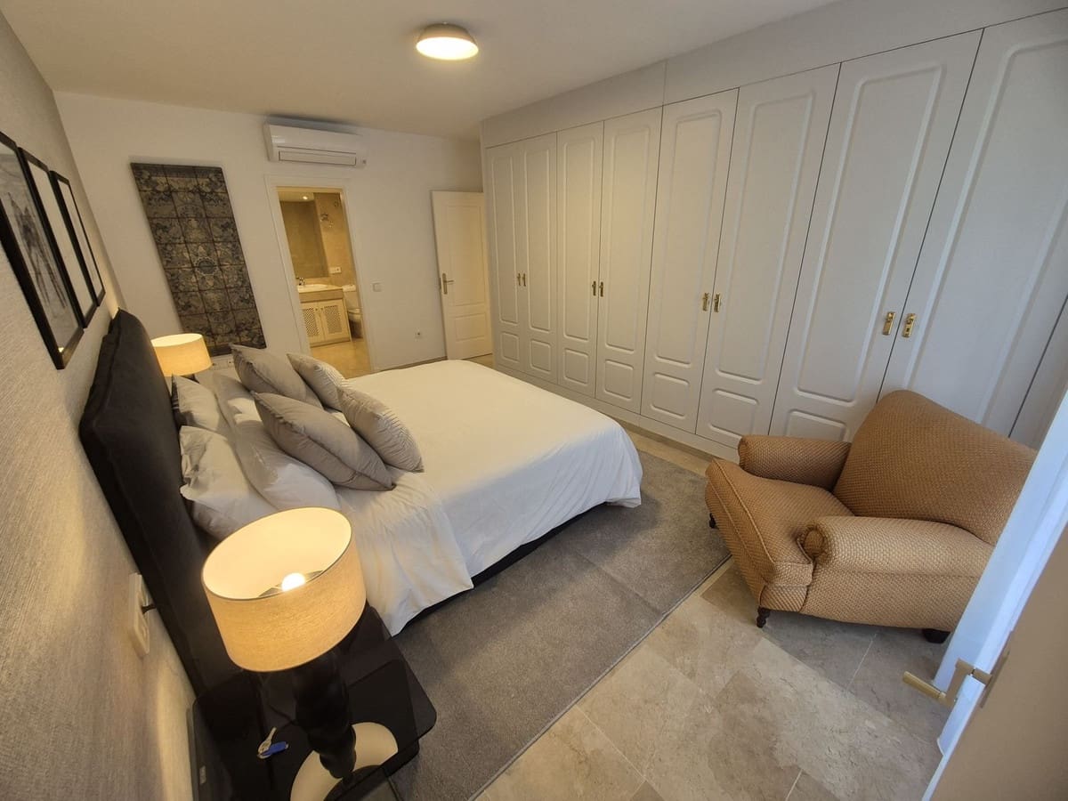 3 bedroom Apartment for rent in Marbella with pool garage - € 3,500 (Ref: 9845278)