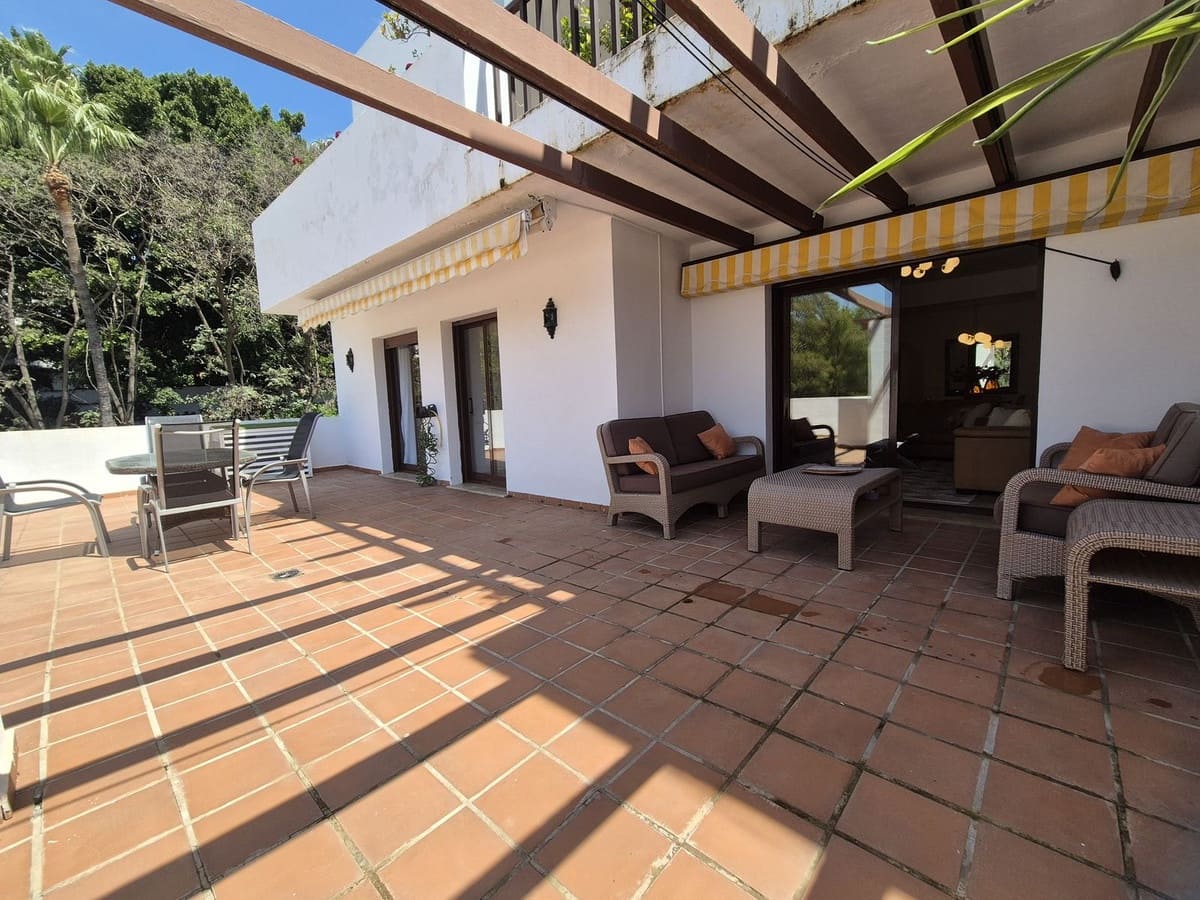 3 bedroom Apartment for rent in Marbella with pool garage - € 3,500 (Ref: 9845278)