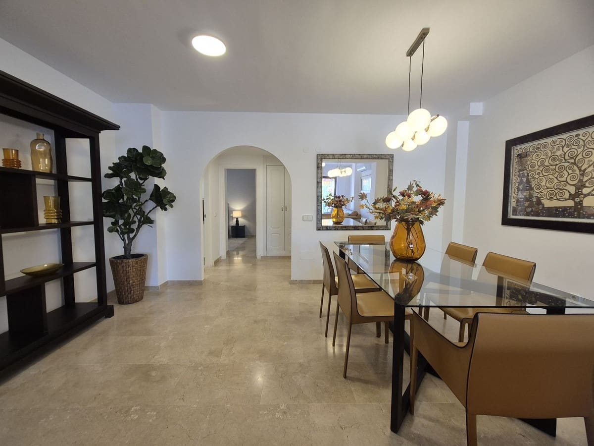 3 bedroom Apartment for rent in Marbella with pool garage - € 3,500 (Ref: 9845278)