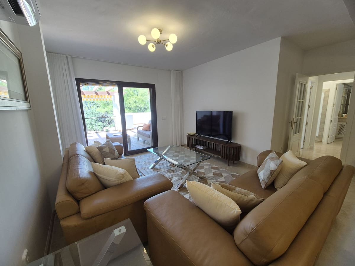 3 bedroom Apartment for rent in Marbella with pool garage - € 3,500 (Ref: 9845278)