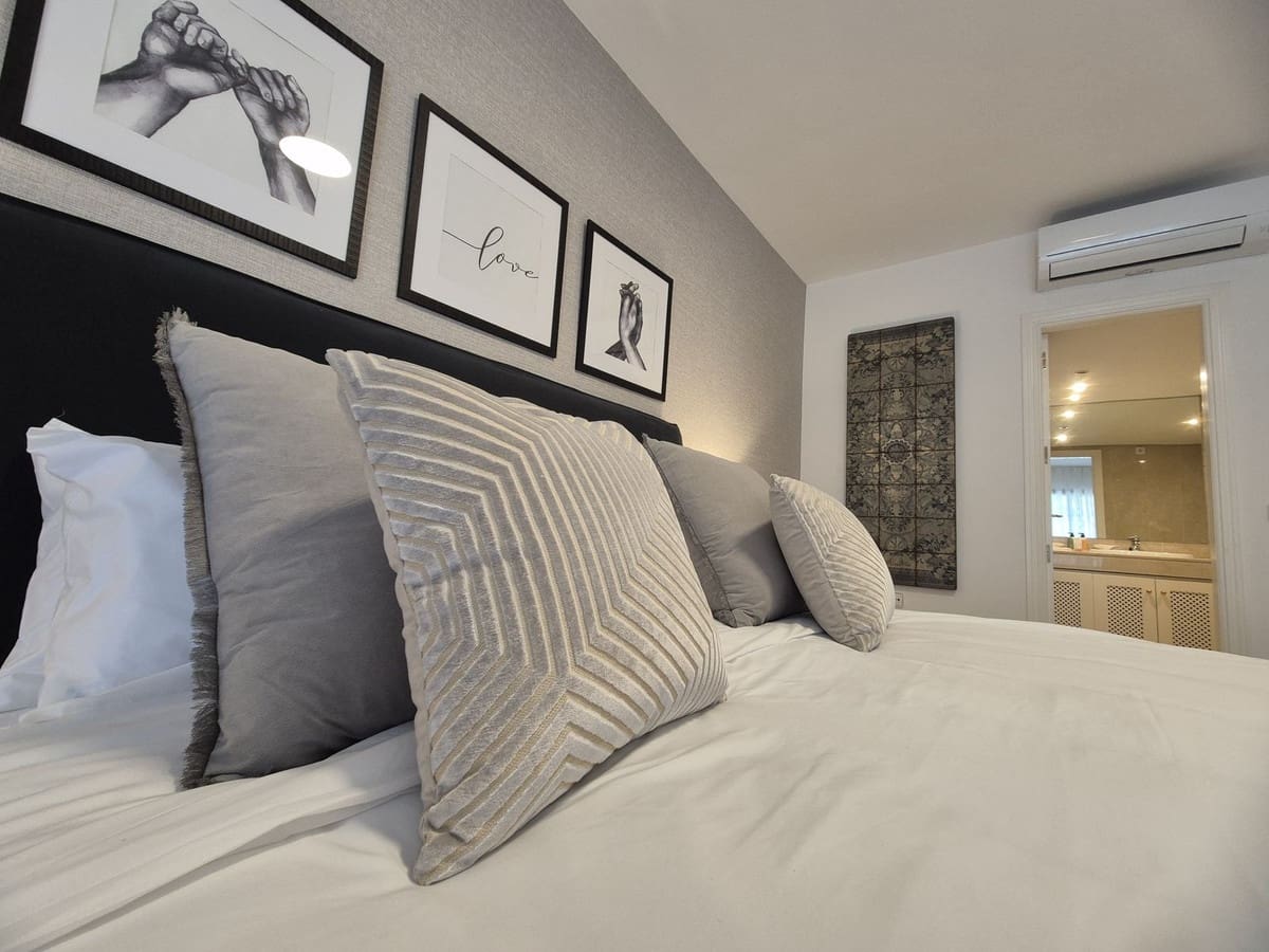 3 bedroom Apartment for rent in Marbella with pool garage - € 3,500 (Ref: 9845278)
