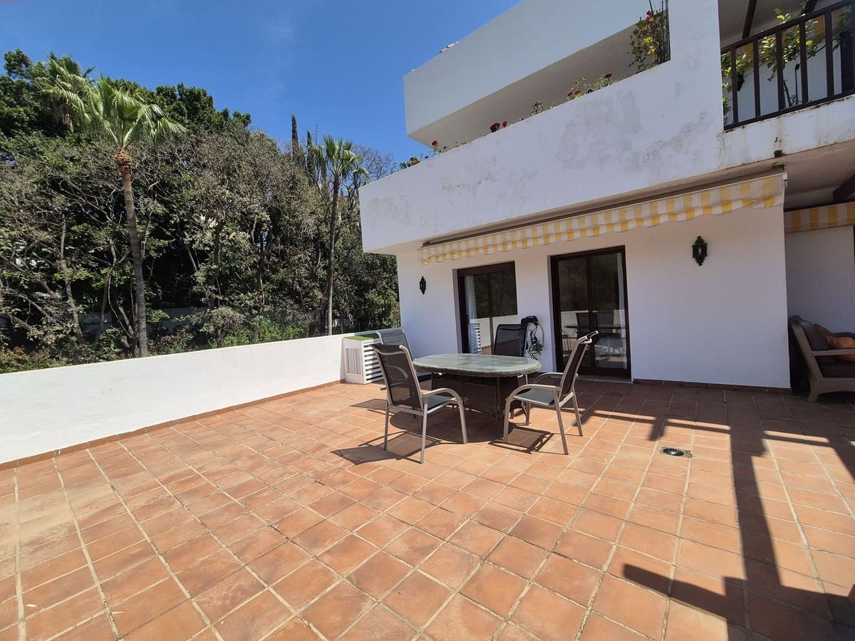 3 bedroom Apartment for rent in Marbella with pool garage - € 3,500 (Ref: 9845278)