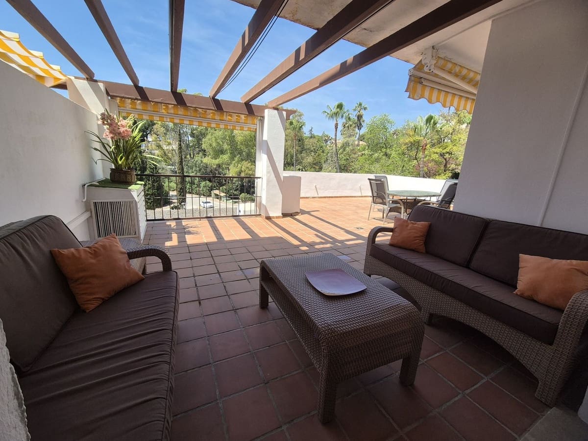 3 bedroom Apartment for rent in Marbella with pool garage - € 3,500 (Ref: 9845278)