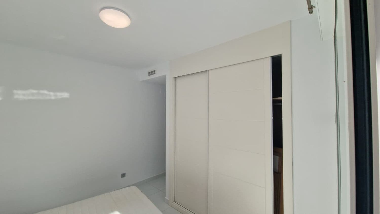 2 bedroom Apartment for sale in Marbella - € 550,000 (Ref: 9851005)