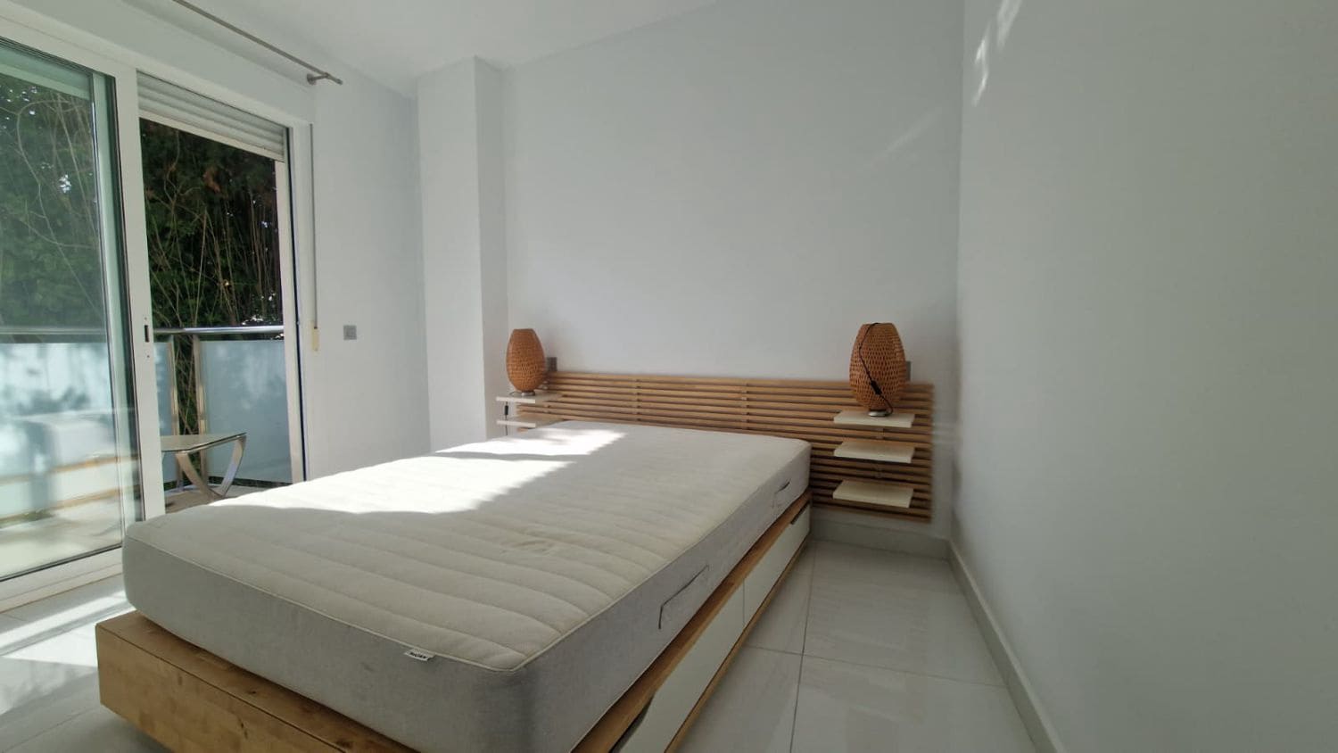 2 bedroom Apartment for sale in Marbella - € 550,000 (Ref: 9851005)