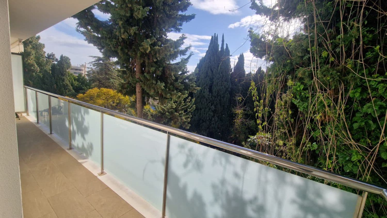 2 bedroom Apartment for sale in Marbella - € 550,000 (Ref: 9851005)