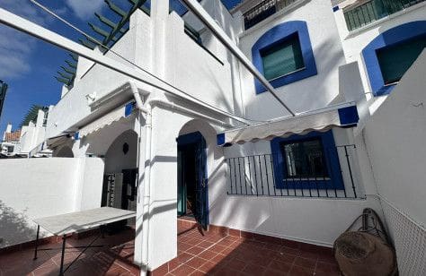 4 soveværelse Rækkehus til salg i Marbella - € 980.000 (Ref: 9851006)