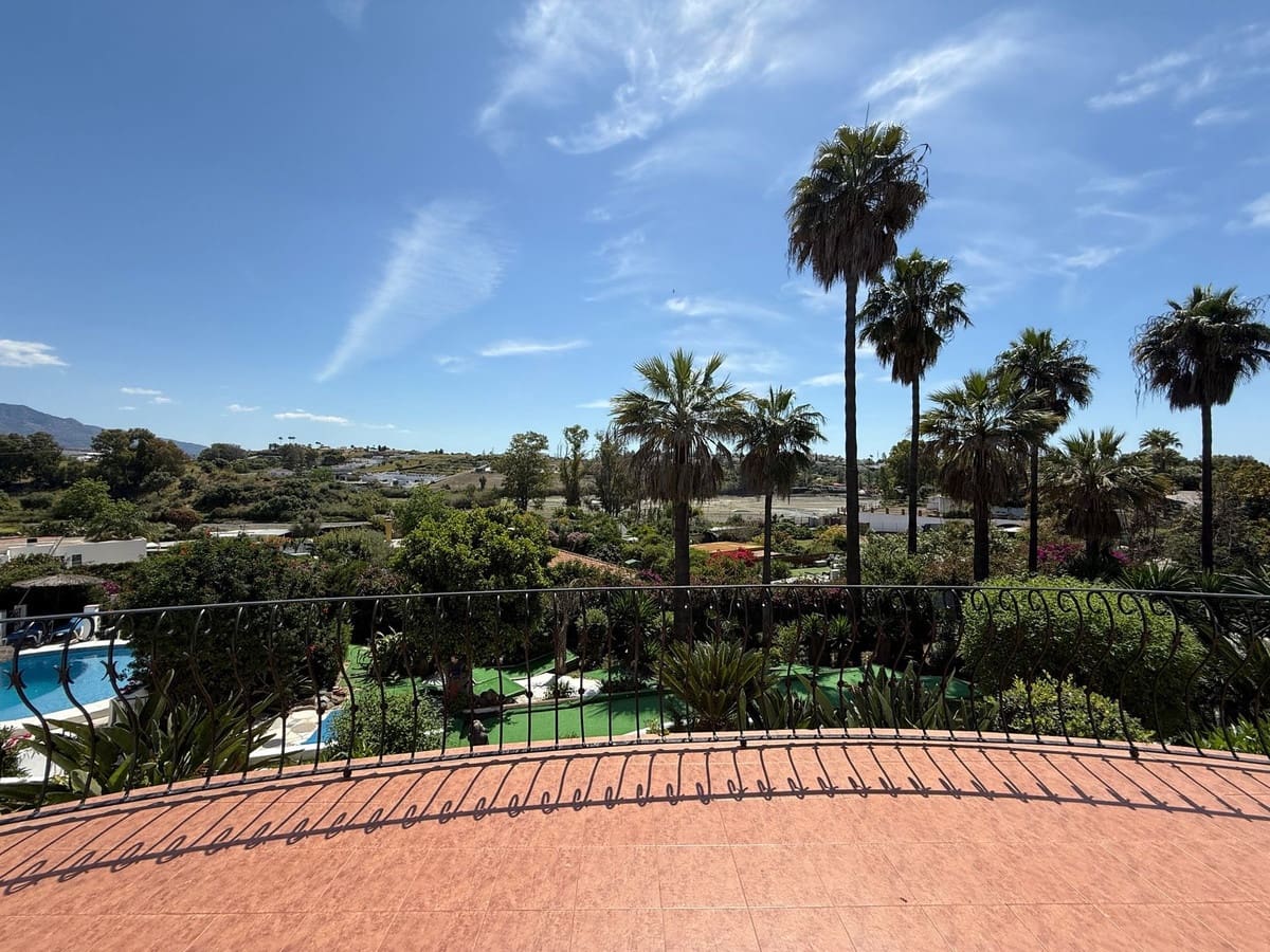 6 slaapkamer Villa te huur in Guadalmina met zwembad garage - € 13.000 (Ref: 9851008)