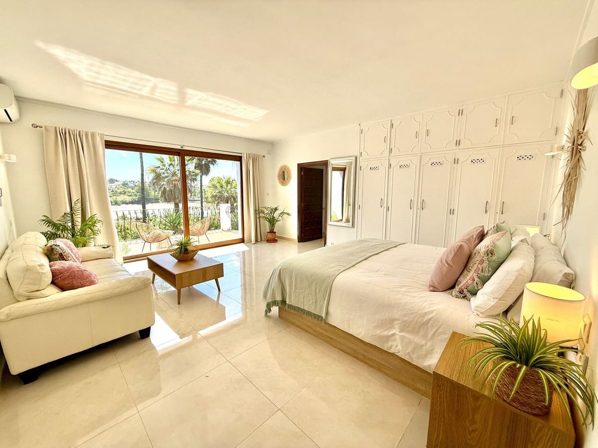 6 slaapkamer Villa te huur in Guadalmina met zwembad garage - € 13.000 (Ref: 9851008)