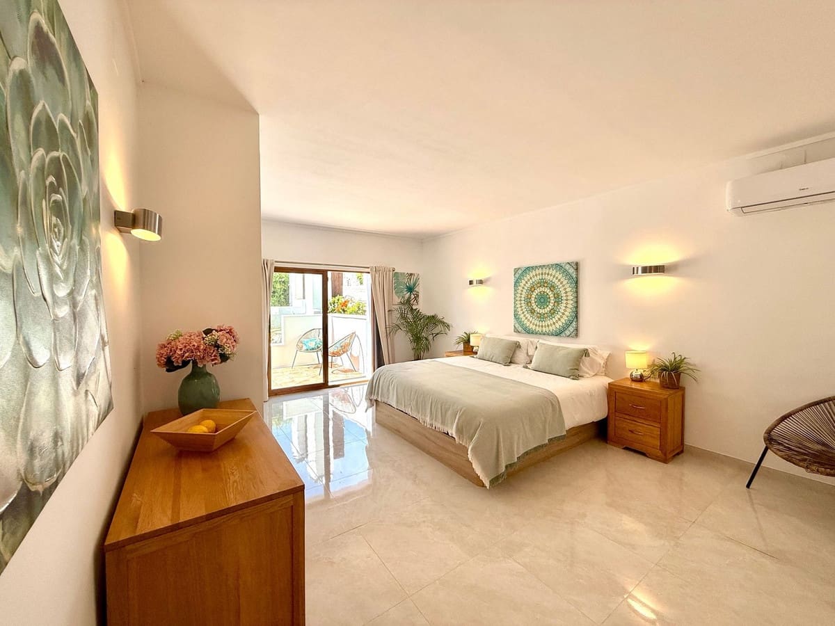 6 slaapkamer Villa te huur in Guadalmina met zwembad garage - € 13.000 (Ref: 9851008)