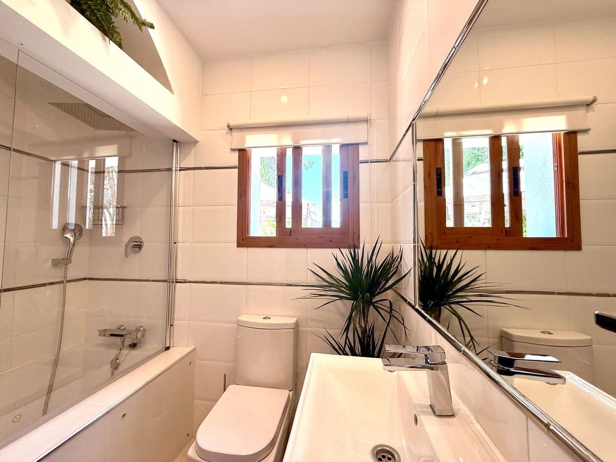 6 slaapkamer Villa te huur in Guadalmina met zwembad garage - € 13.000 (Ref: 9851008)