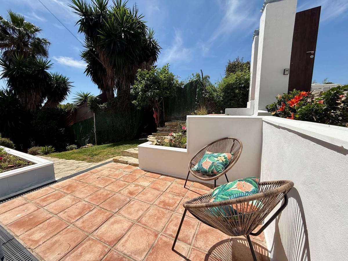 6 slaapkamer Villa te huur in Guadalmina met zwembad garage - € 13.000 (Ref: 9851008)