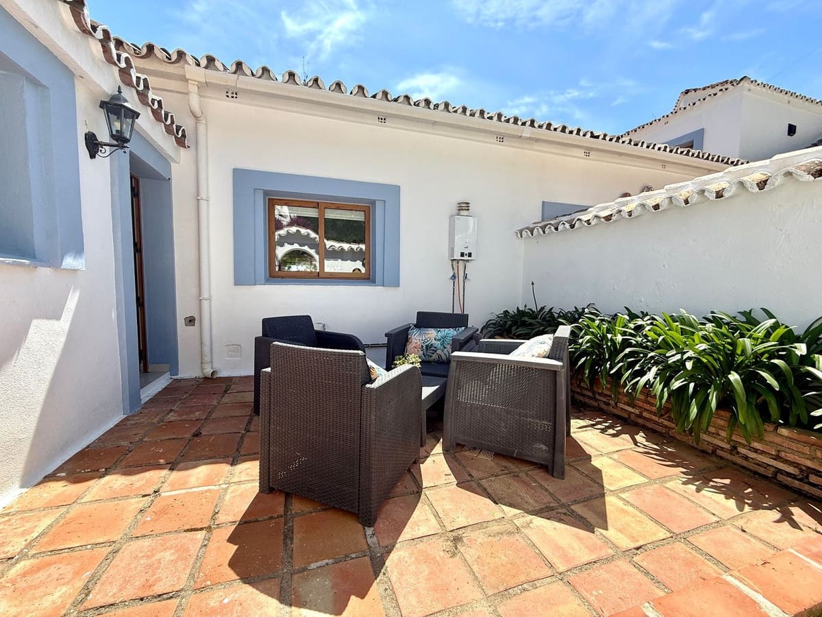 6 slaapkamer Villa te huur in Guadalmina met zwembad garage - € 13.000 (Ref: 9851008)
