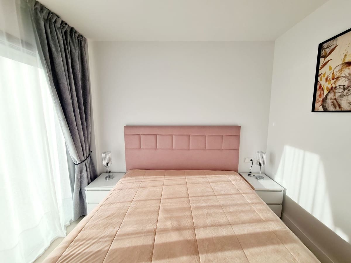 3 makuuhuone Rivitalo vuokrattavana paikassa Mijas Costa mukana uima-altaan 
autotalli - 3 600 € (Ref: 9873130)