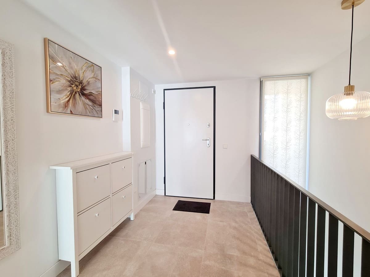 3 makuuhuone Rivitalo vuokrattavana paikassa Mijas Costa mukana uima-altaan 
autotalli - 3 600 € (Ref: 9873130)