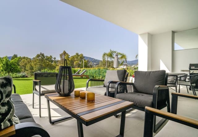 4 sovrum Radhus att hyra i San Pedro de Alcántara Pueblo, Marbella med garage - 15 000 € (Ref: 9891928)