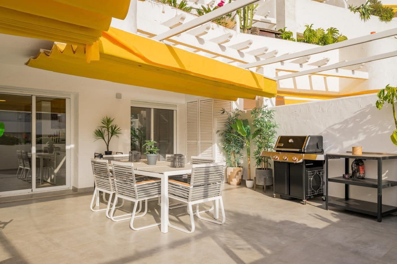 Leilighet til leie i Nueva Andalucia - € 6 000 (Ref: 9915473)