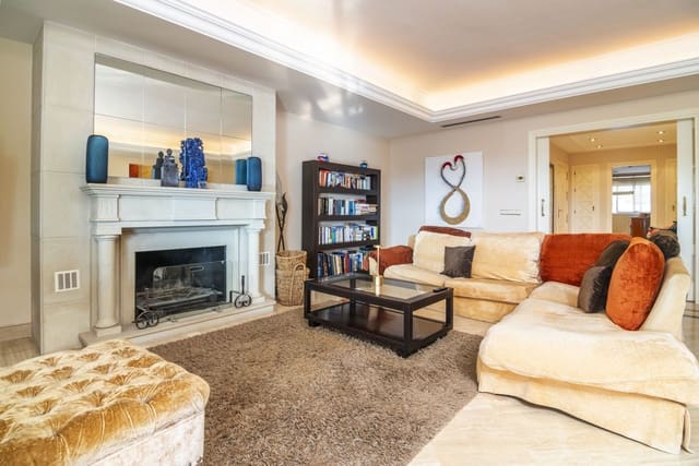 3 soverom Leilighet til salgs i Lomas De Marbella, Marbella med garasje - € 1 650 000 (Ref: 9941992)