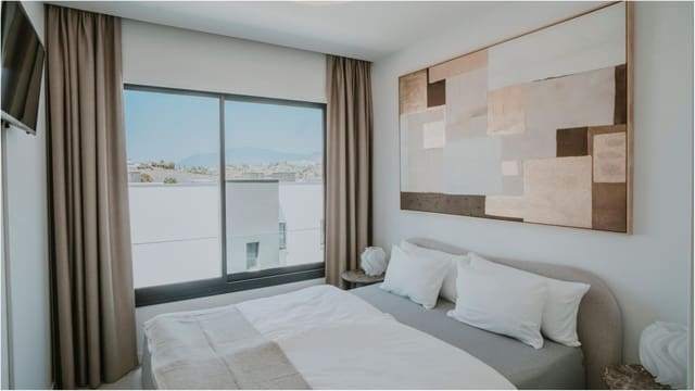 4 soveværelse Villa til leje i Atalaya-Isdabe, Estepona med swimmingpool garage - € 7.000 (Ref: 9959399)