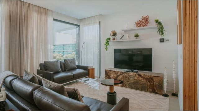 4 soveværelse Villa til leje i Atalaya-Isdabe, Estepona med swimmingpool garage - € 7.000 (Ref: 9959399)