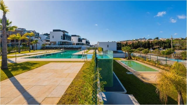 4 soveværelse Villa til leje i Atalaya-Isdabe, Estepona med swimmingpool garage - € 7.000 (Ref: 9959399)