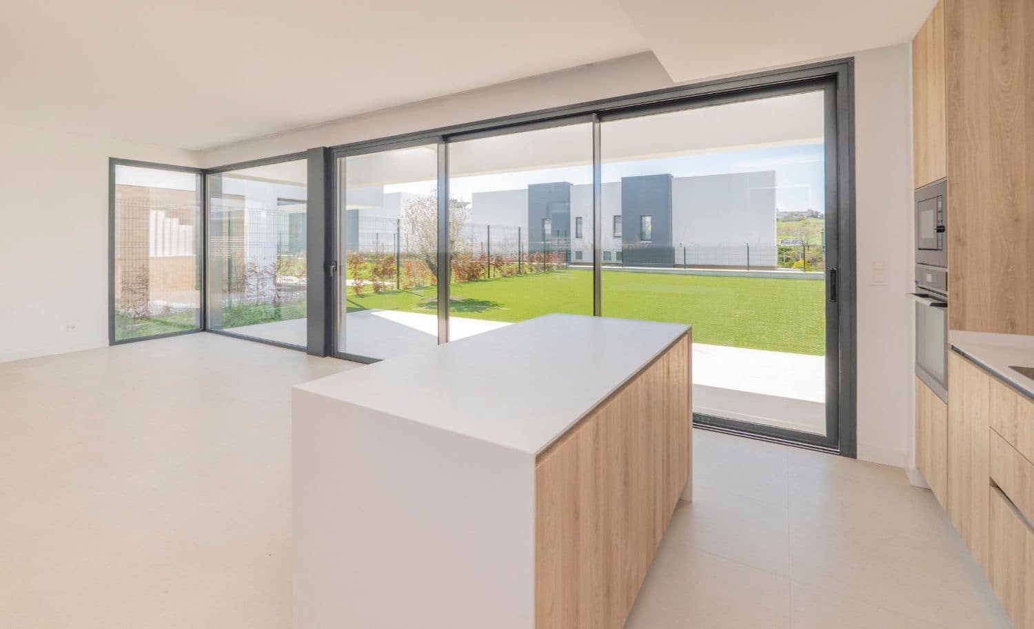 4 soverom Villa til leie i Atalaya-Isdabe med svømmebasseng garasje - € 7 500 (Ref: 9959399)