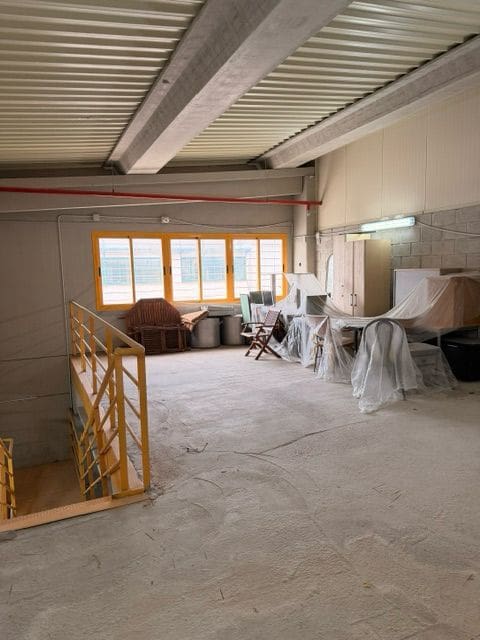 Entreprise de 2 chambres à louer à Nueva Andalucia - 2 650 € (Ref: 9974994)
