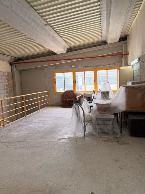 Entreprise de 2 chambres à louer à Nueva Andalucia - 2 650 € (Ref: 9974994)