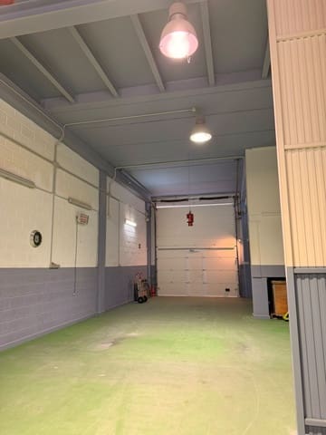 2 soverom Bedrift til leie i Aloha Golf, Marbella - € 2 950 (Ref: 9986528)