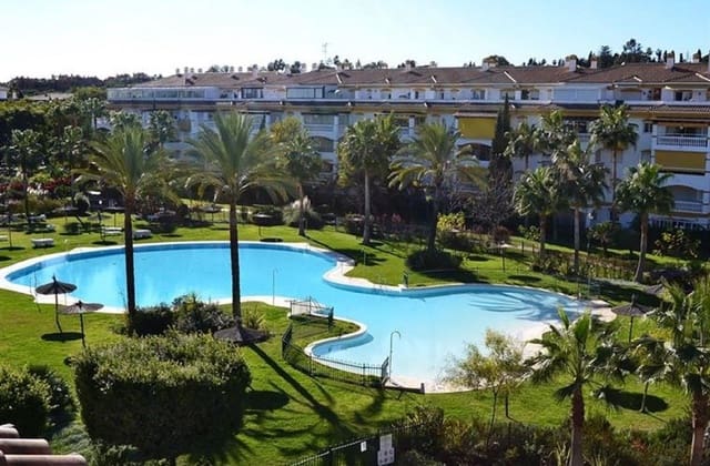 2 quarto Apartamento para arrendar em La Dama de Noche - La Alzambra, Marbella com piscina garagem - 1 900 € (Ref: 9999558)