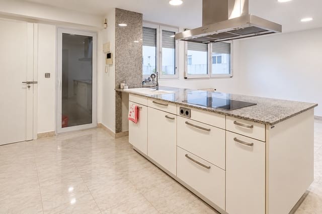 4 sypialnia Mieszkanie na sprzedaż w Exposicio, Miasto Walencja z garażem - 795 000 € (Ref: 10136358)