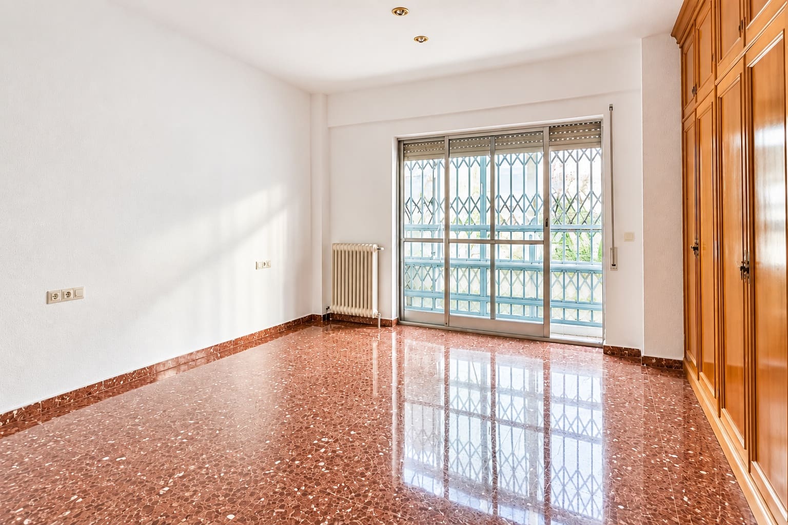 4 sypialnia Mieszkanie na sprzedaż w Miasto Walencja z garażem - 795 000 € (Ref: 10136358)