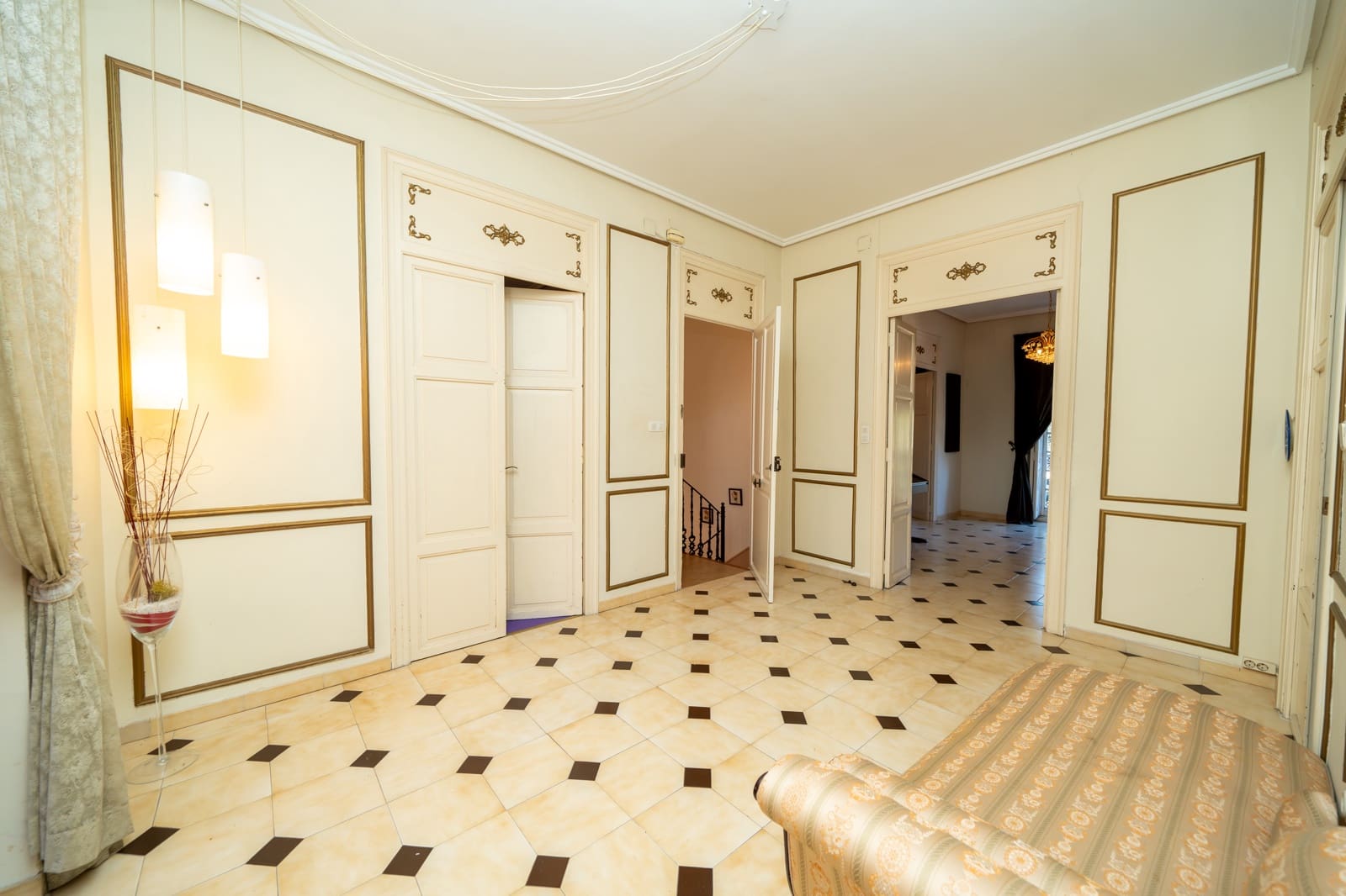 5 bedroom Townhouse for sale in Betera - € 849,750 (Ref: 8887001)