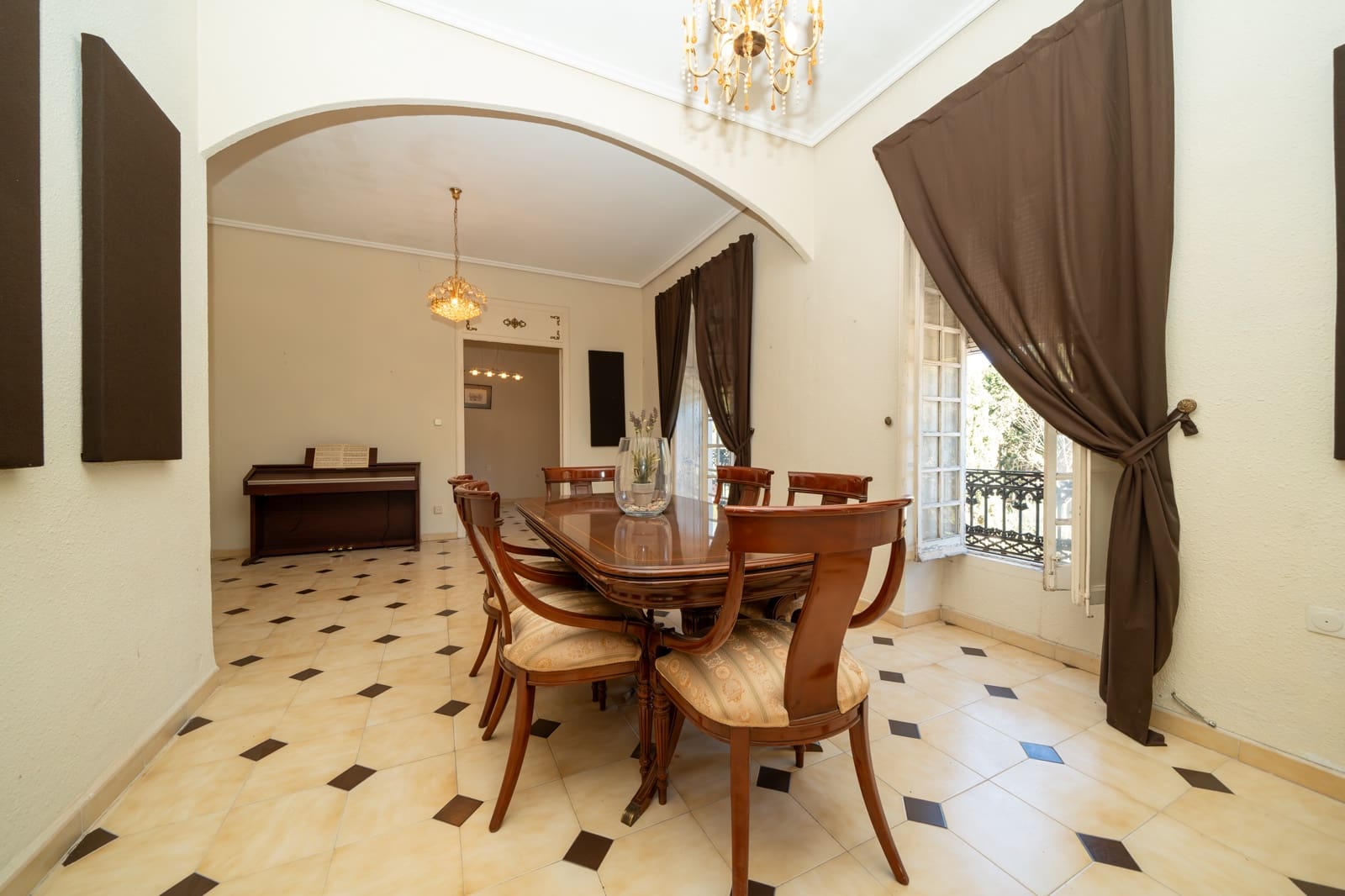 5 bedroom Townhouse for sale in Betera - € 849,750 (Ref: 8887001)